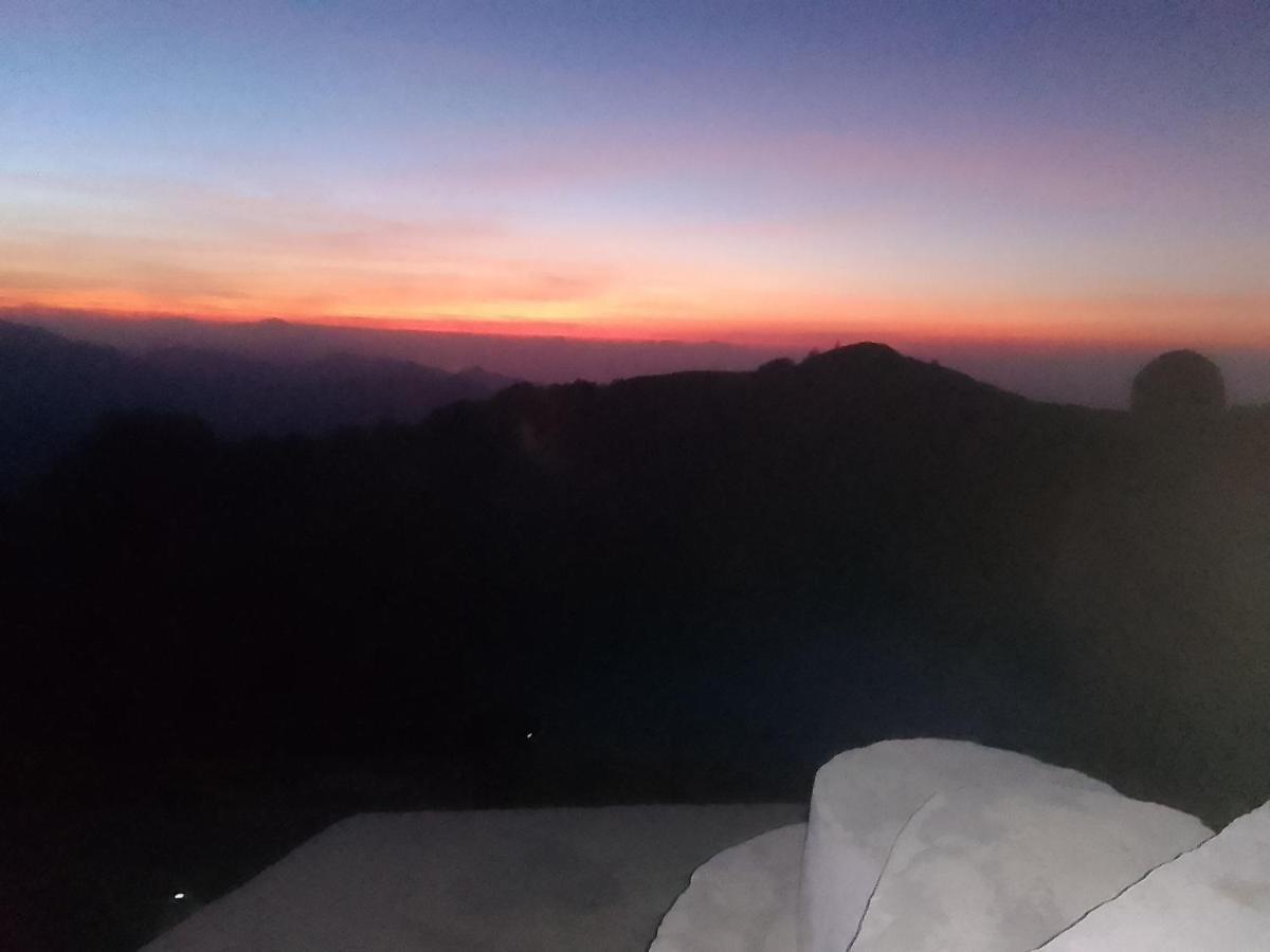 Shila Guest House Kelimutu Esterno foto